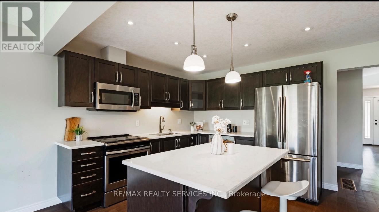 24 LAWSON STREET Image 6