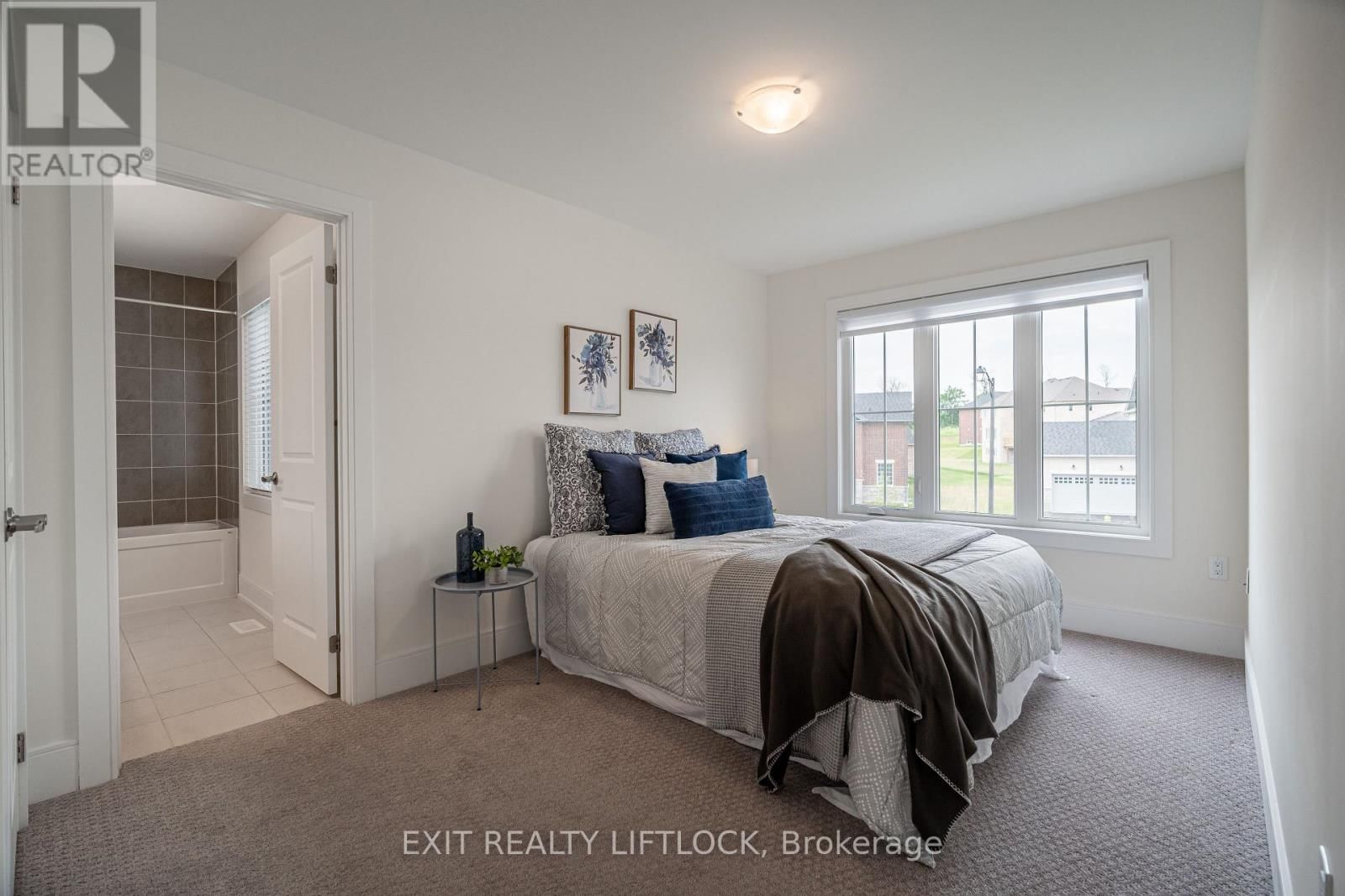 9 WISHING WELL LANE Image 27