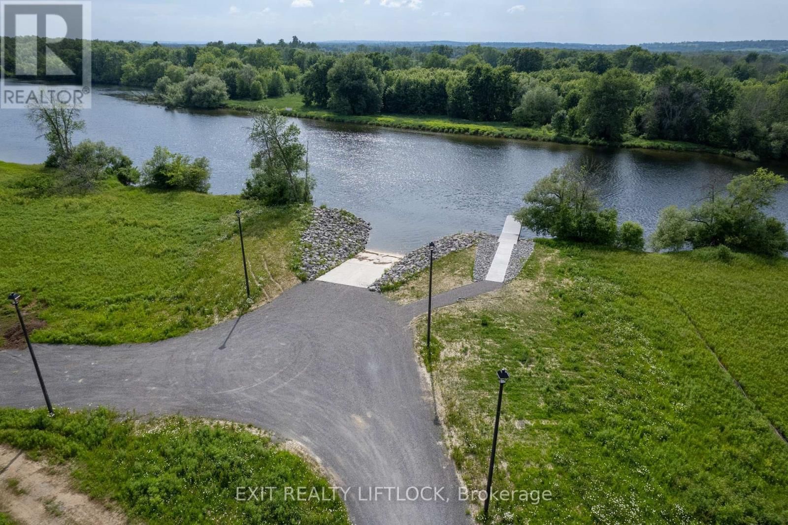 9 WISHING WELL LANE Image 45