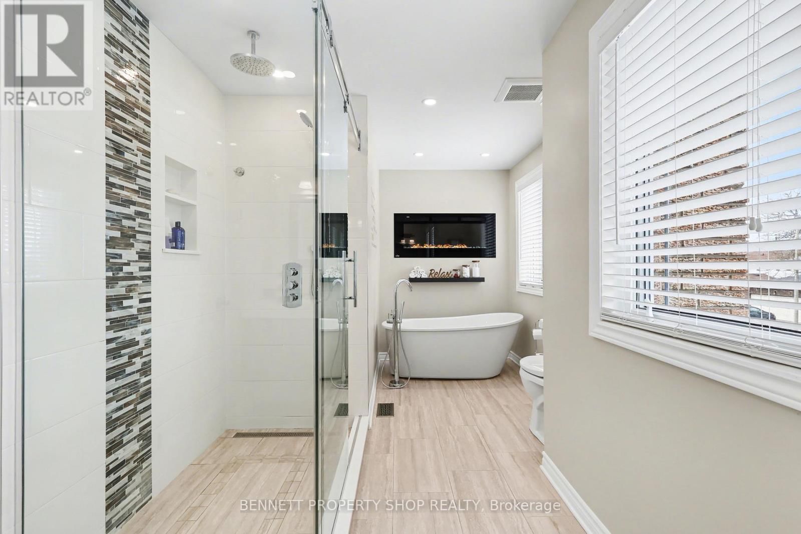 1476 BOURCIER DRIVE Image 17