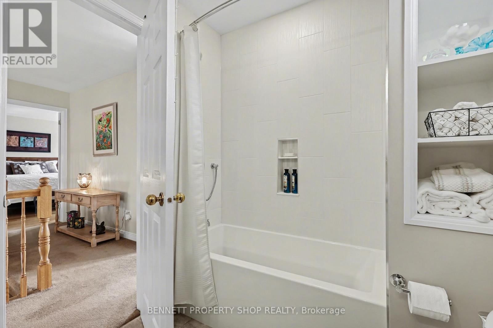 1476 BOURCIER DRIVE Image 22