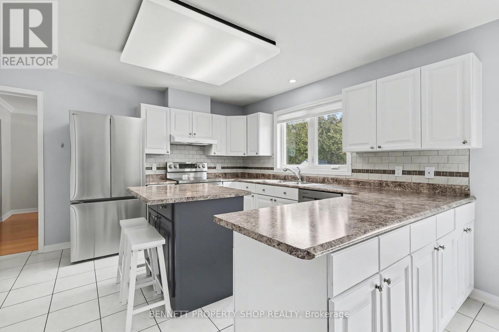 1476 BOURCIER DRIVE Image 8