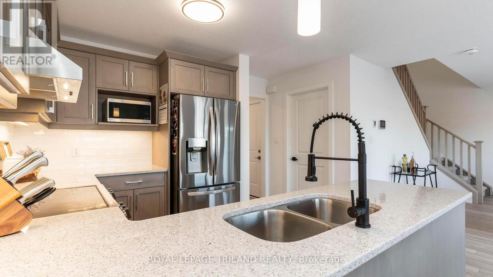 131 EMPIRE PARKWAY Image 13