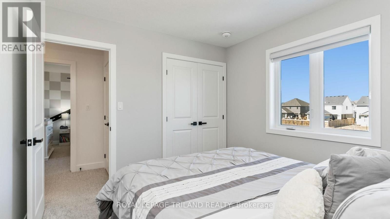 131 EMPIRE PARKWAY Image 26