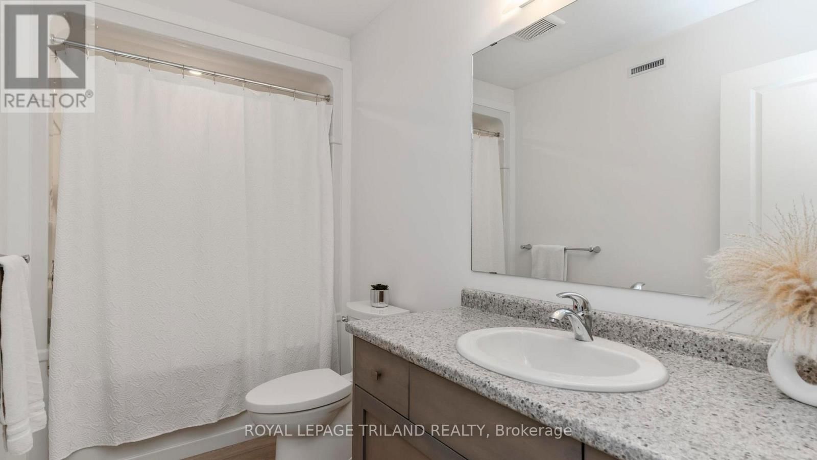 131 EMPIRE PARKWAY Image 27