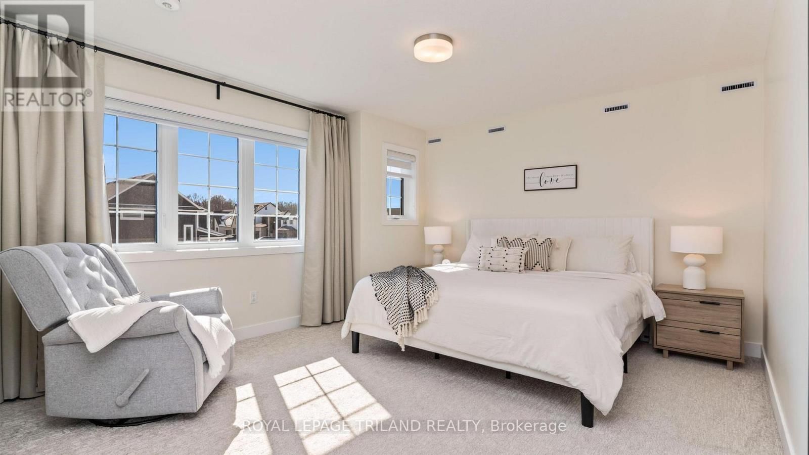 131 EMPIRE PARKWAY Image 28