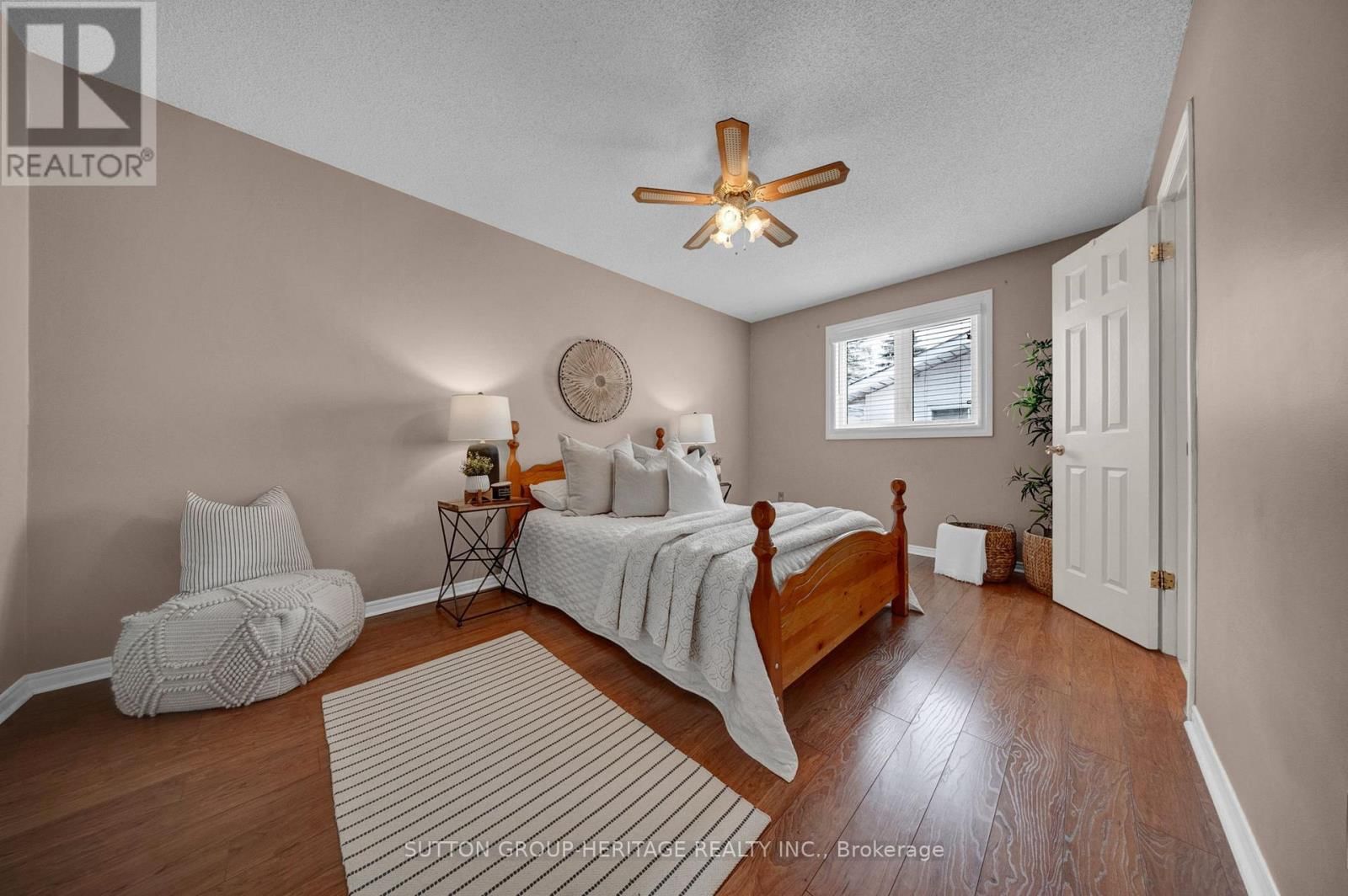 48 CEDARTREE LANE Image 16