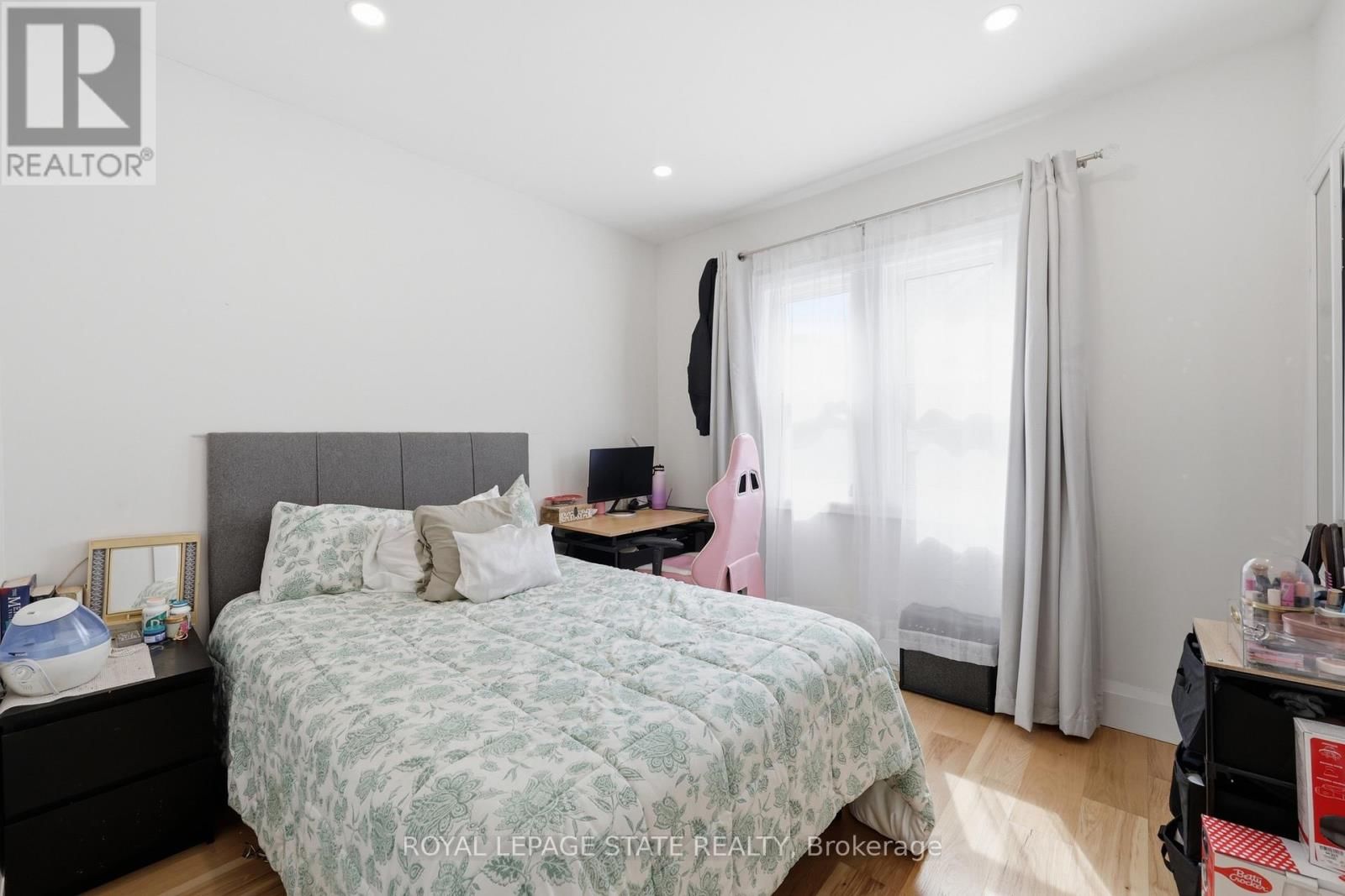 129 JACKSON STREET WEST Image 13