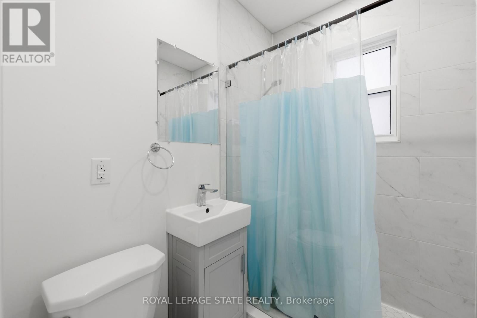 129 JACKSON STREET WEST Image 16