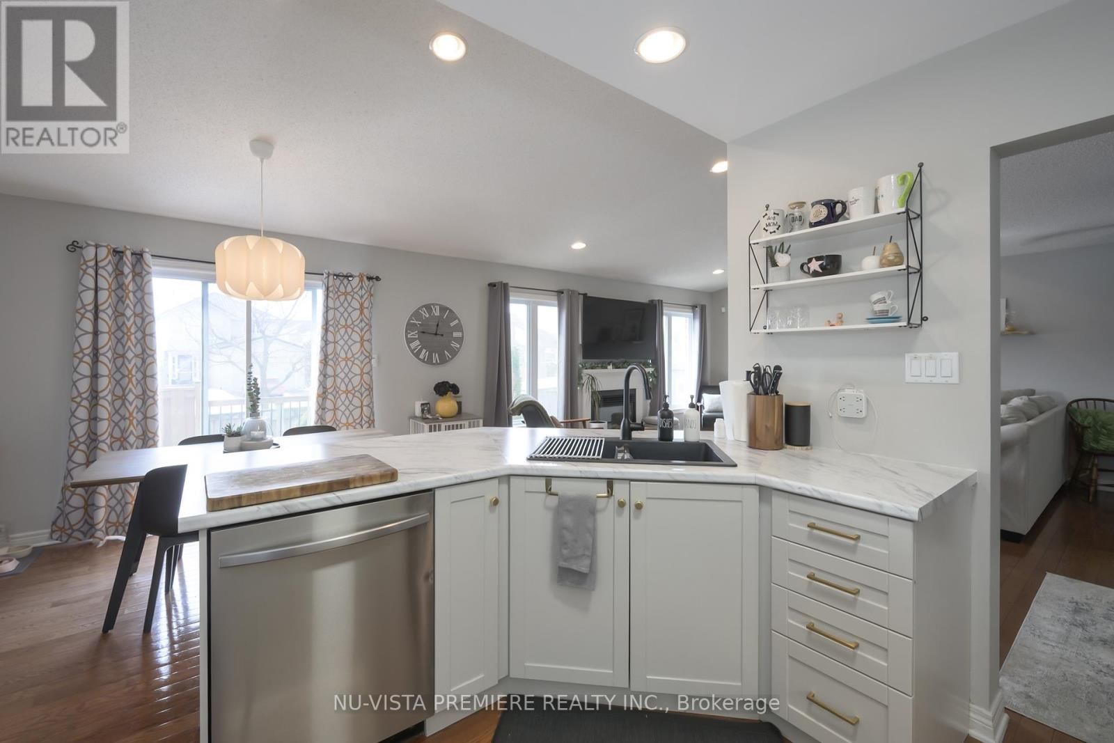 1582 CHELTON PLACE Image 13