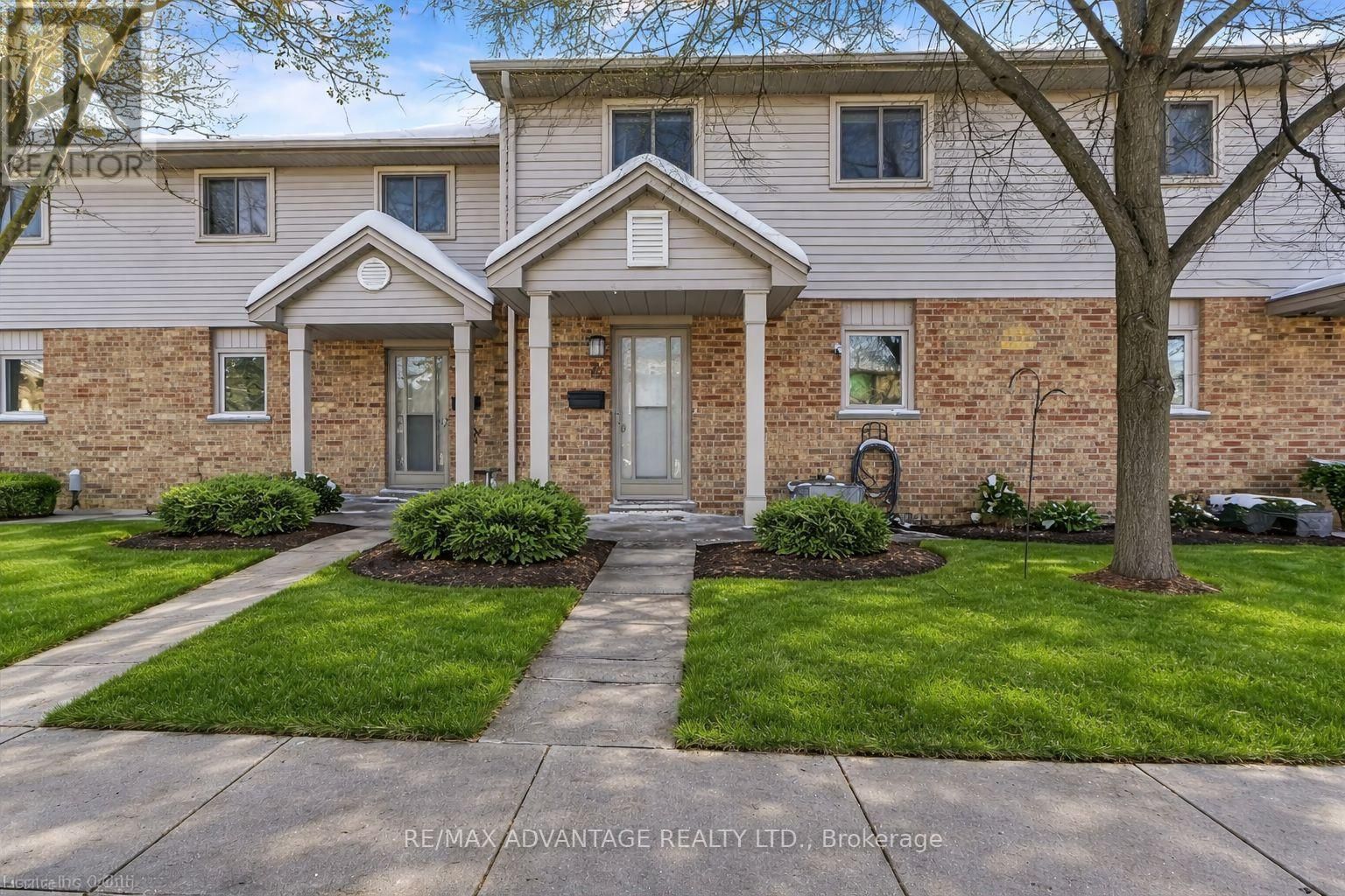 17 - 217 MARTINET AVENUE Image 1