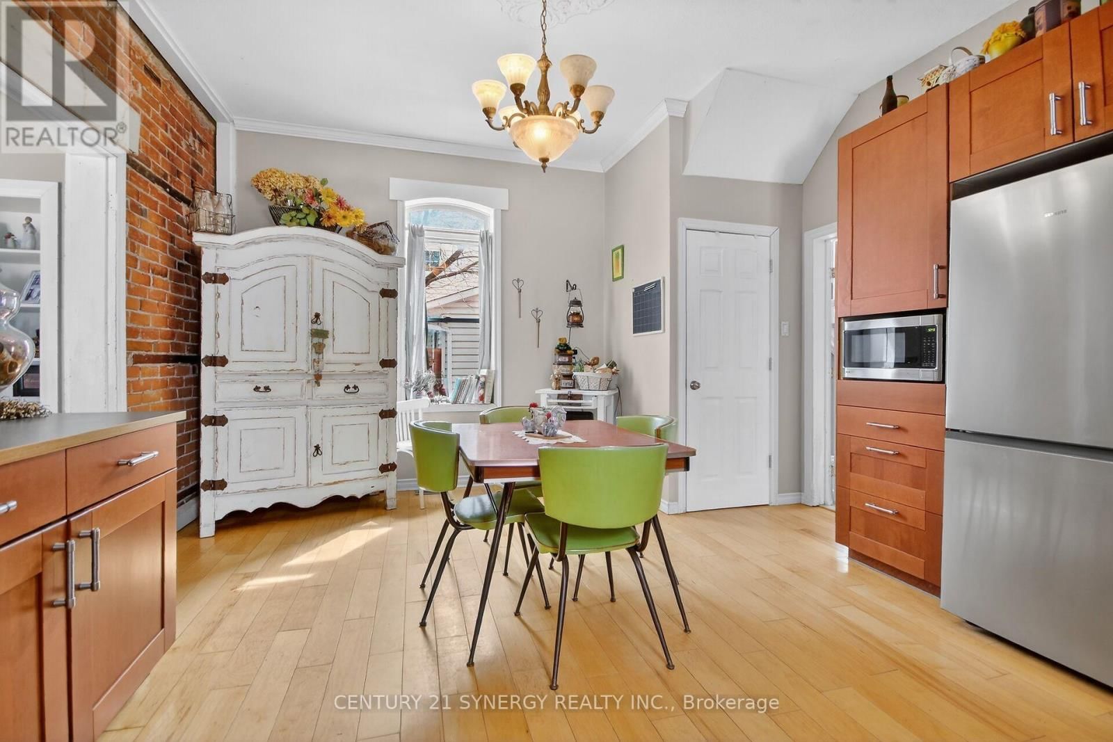 49 QUEEN STREET NORTH Image 37