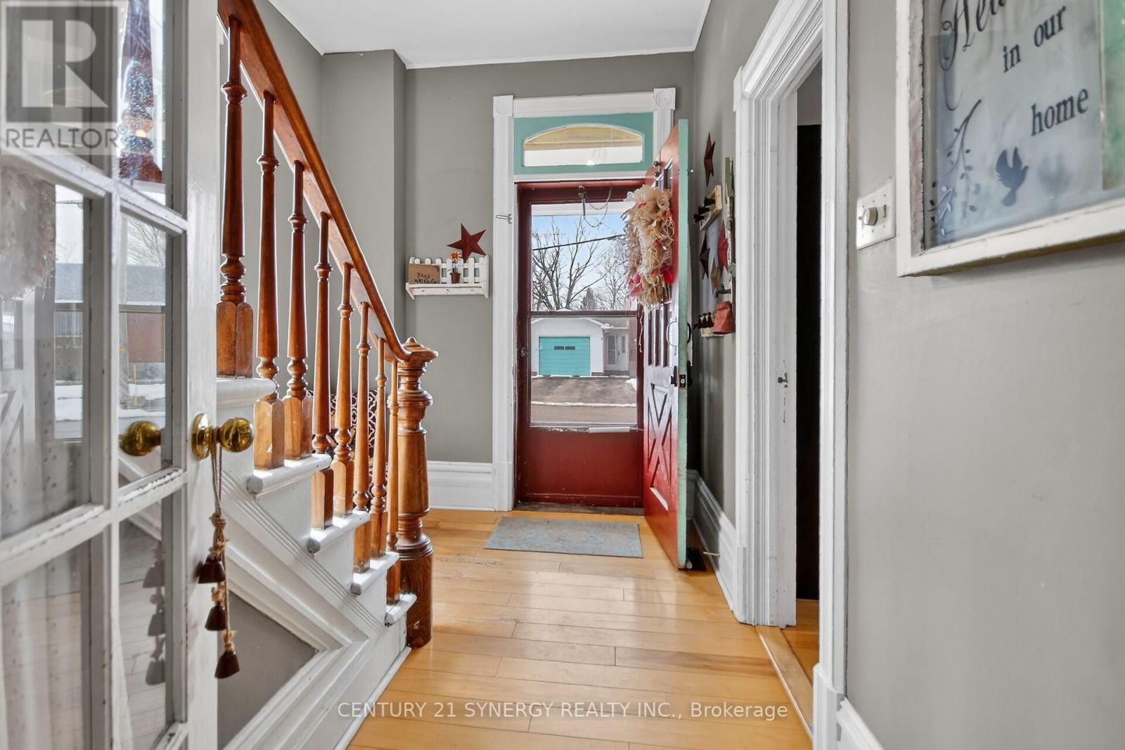 49 QUEEN STREET NORTH Image 6