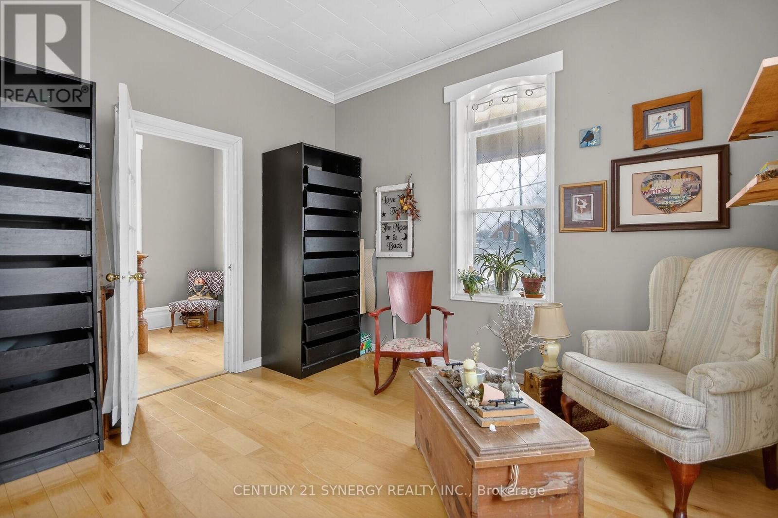 49 QUEEN STREET NORTH Image 7