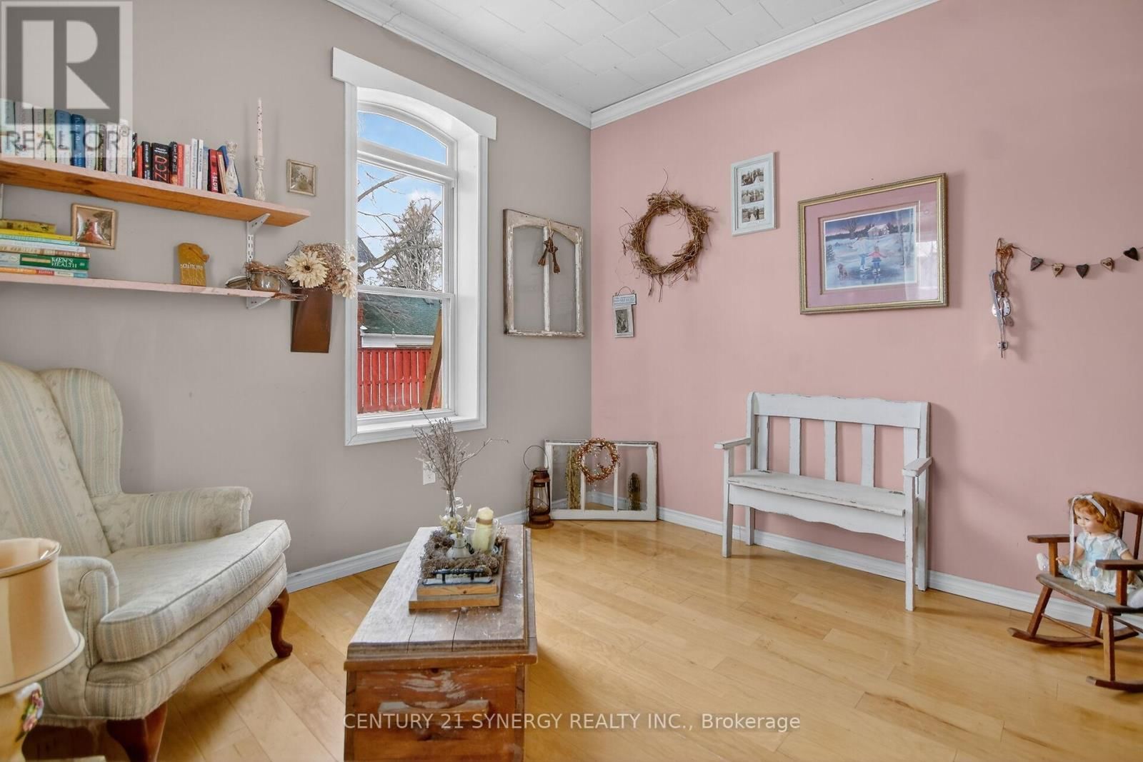 49 QUEEN STREET NORTH Image 8