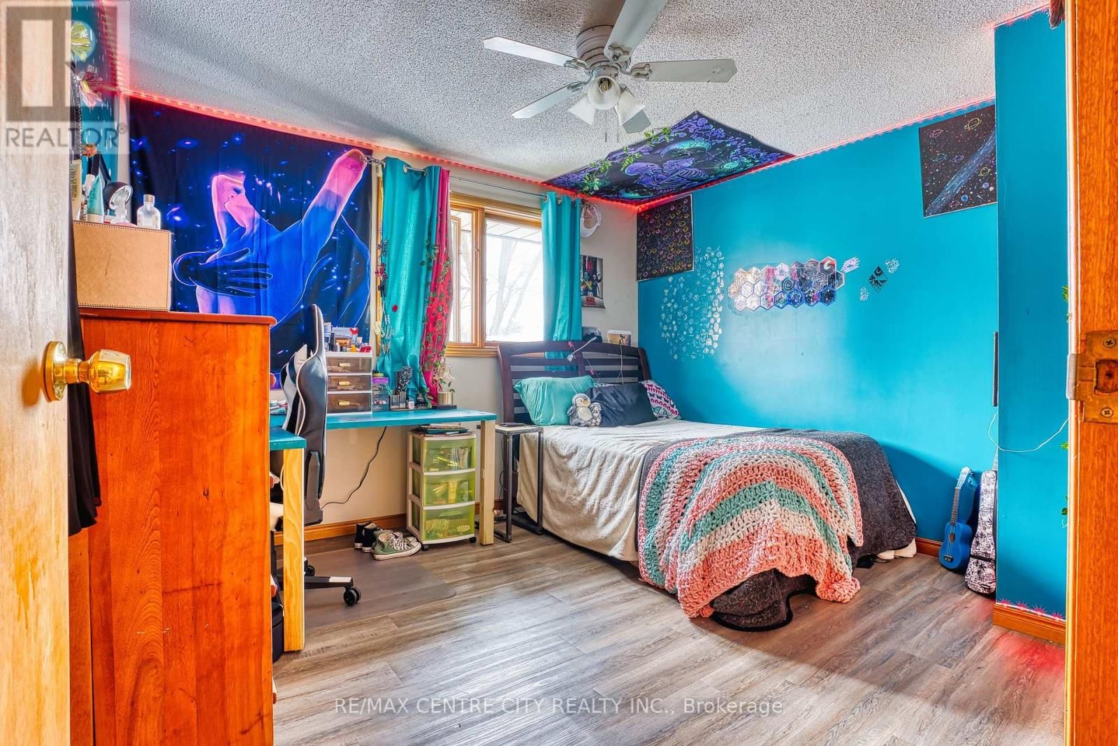 520 VICTORIA STREET Image 10