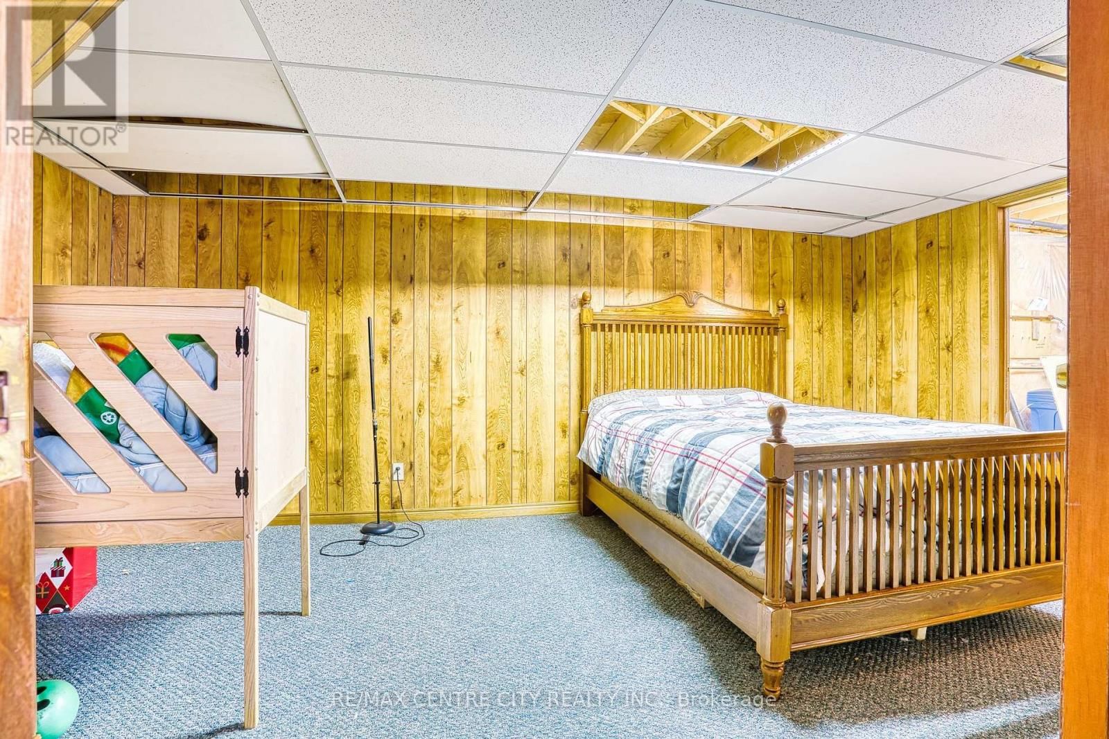 520 VICTORIA STREET Image 20