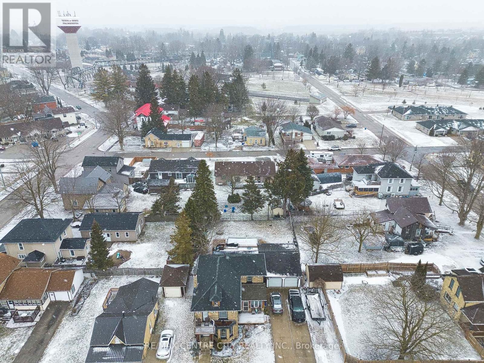 520 VICTORIA STREET Image 33