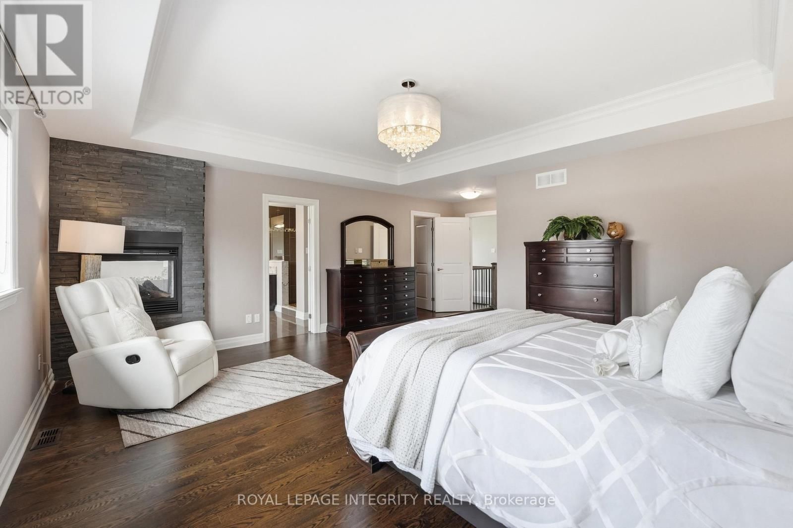 476 ANCASTER AVENUE Image 19