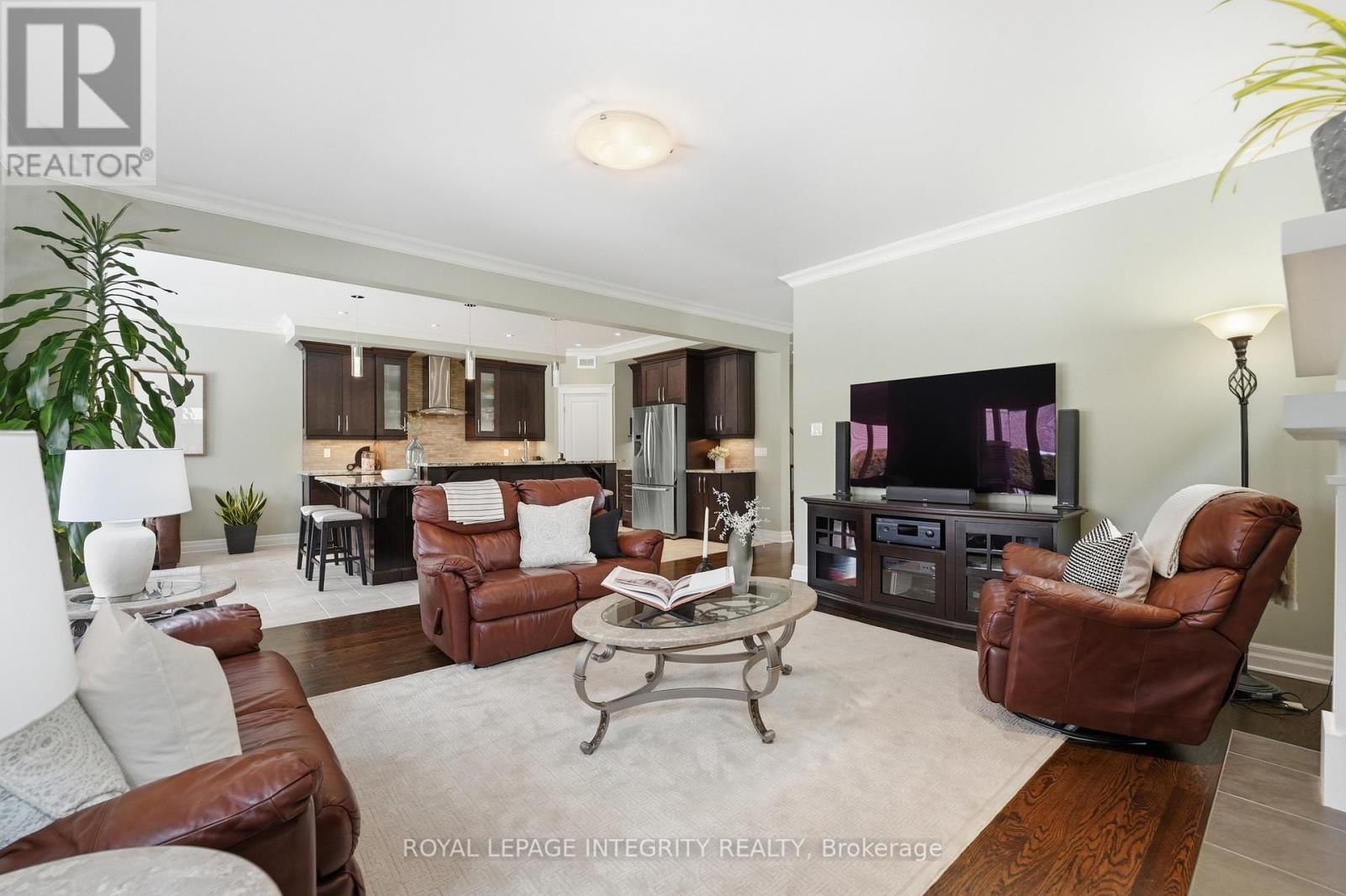 476 ANCASTER AVENUE Image 4