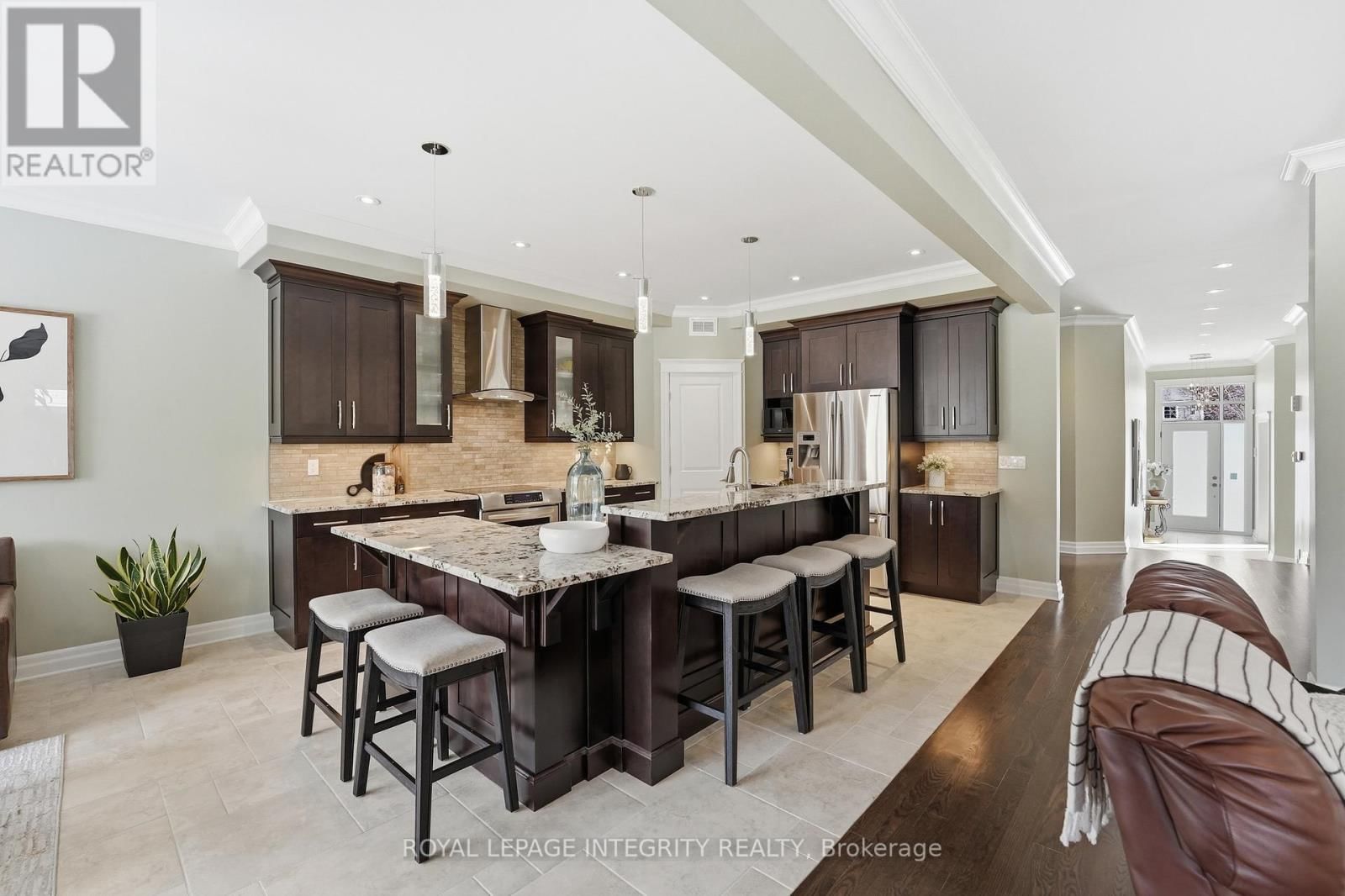 476 ANCASTER AVENUE Image 5