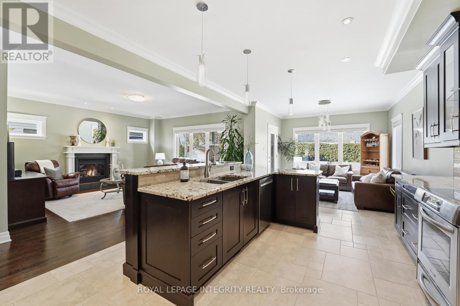 476 ANCASTER AVENUE Image 9