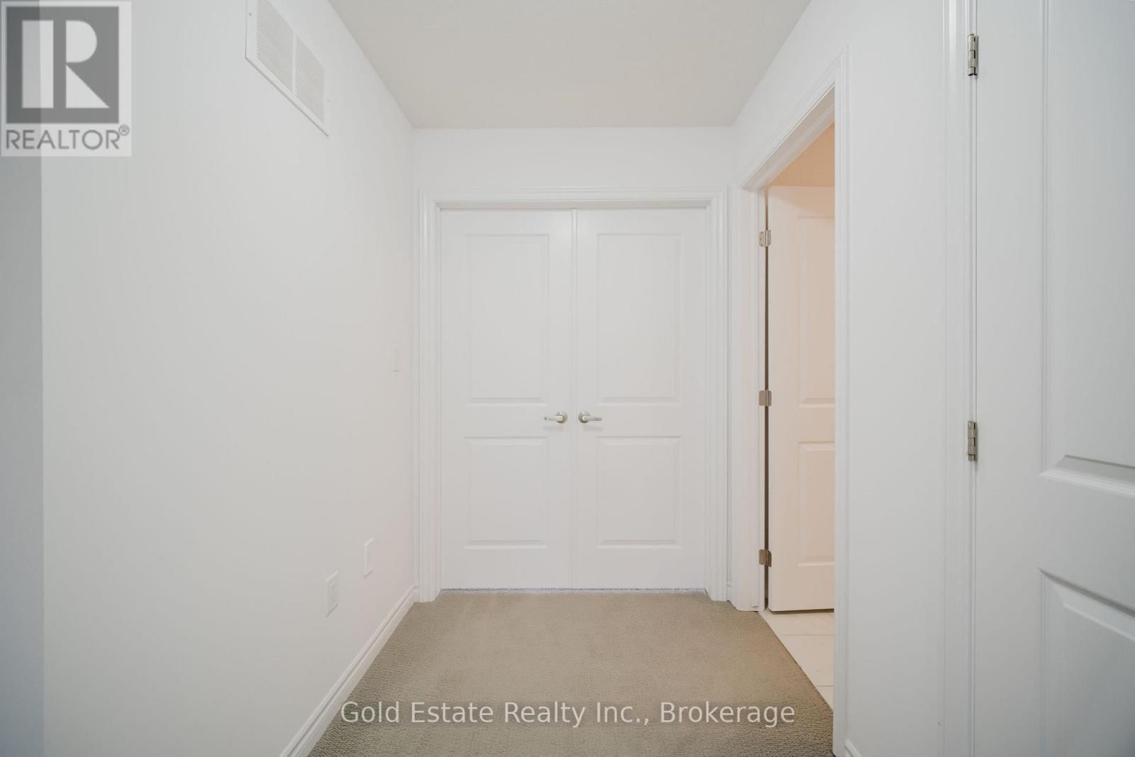 19 MCLAREN AVENUE Image 27