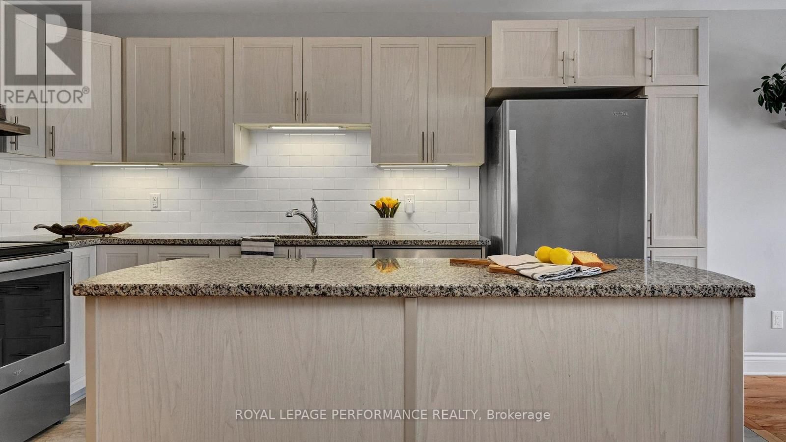 313 TWILIGHT AVENUE Image 16