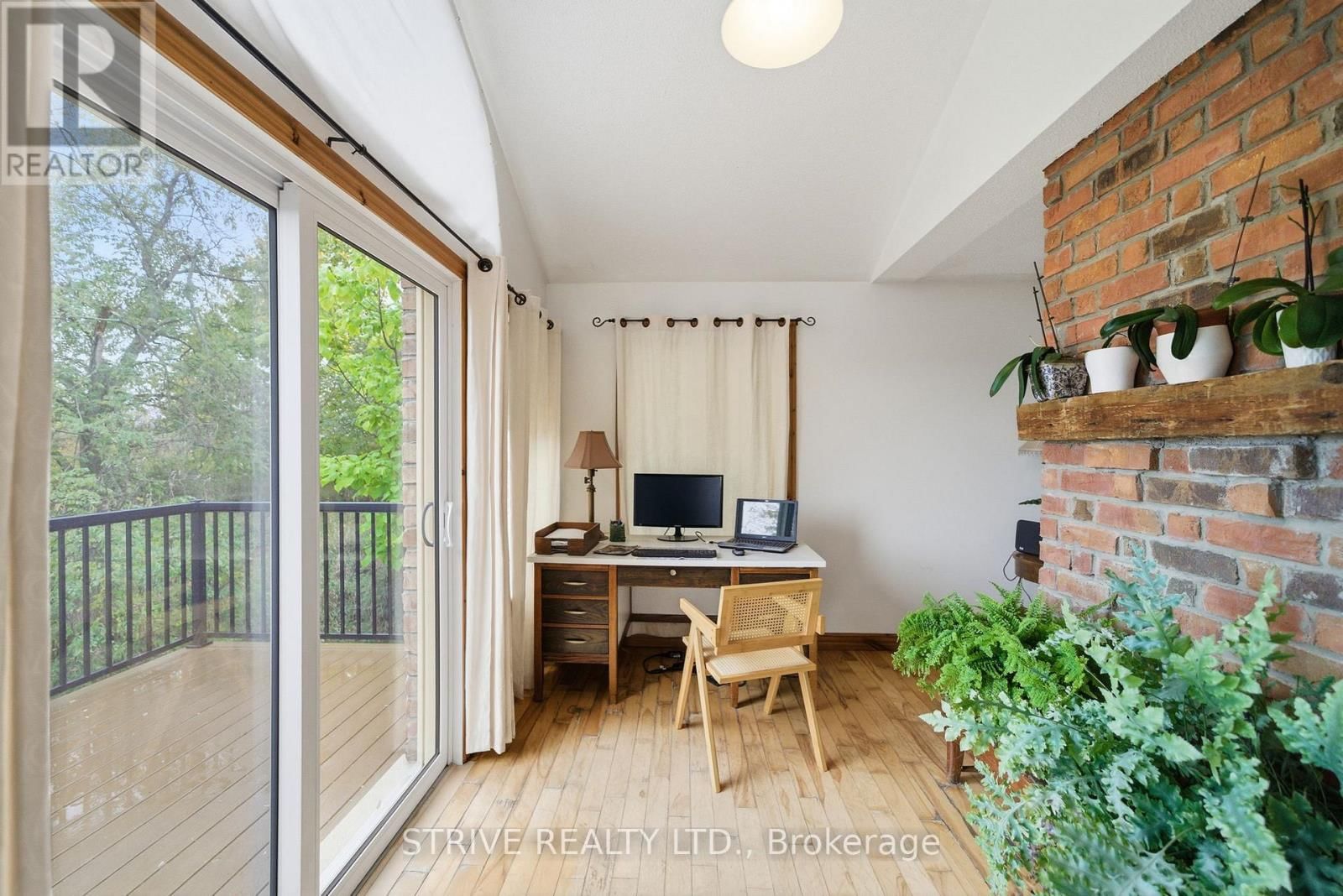 996 THIRD LINE Image 13