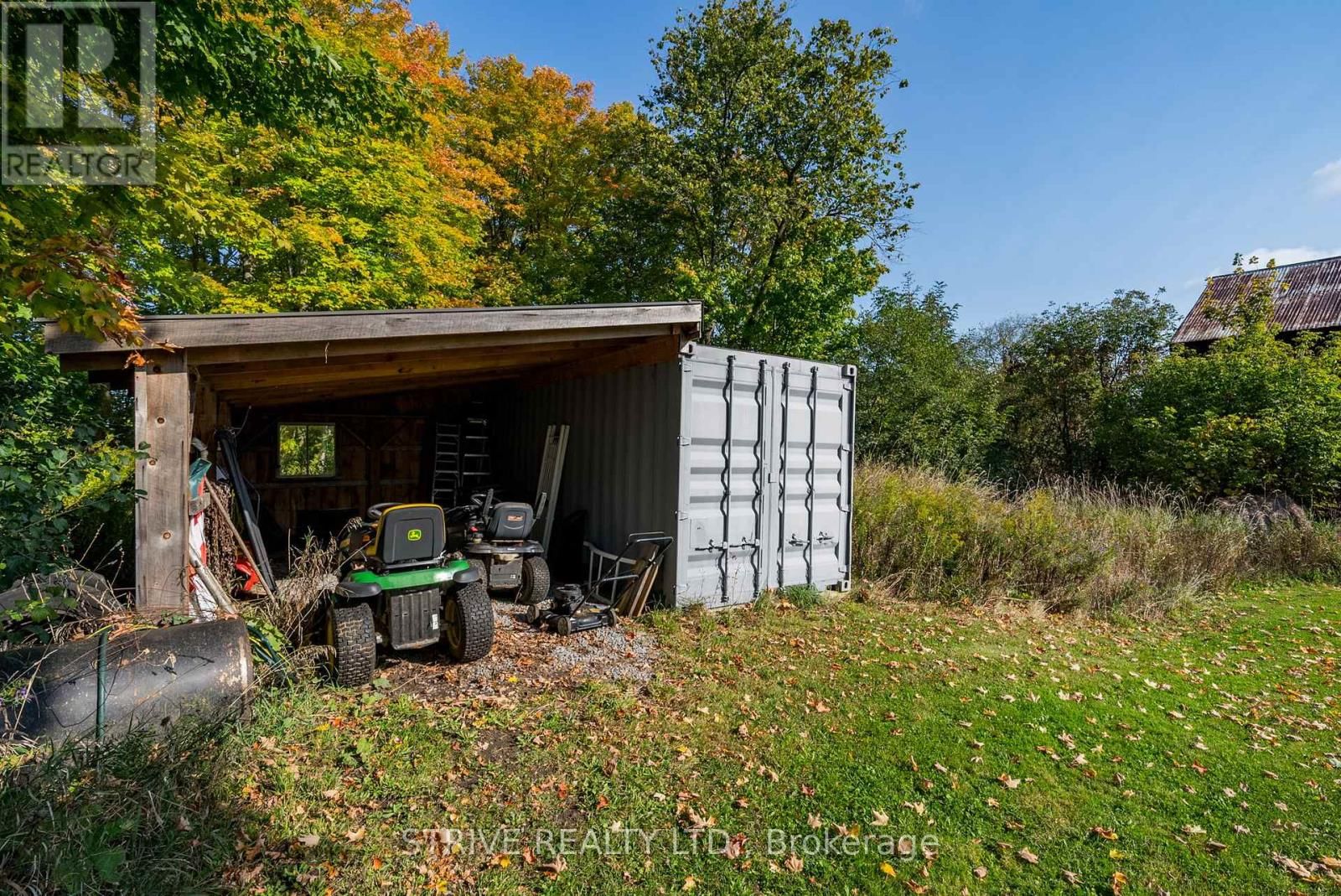 996 THIRD LINE Image 45