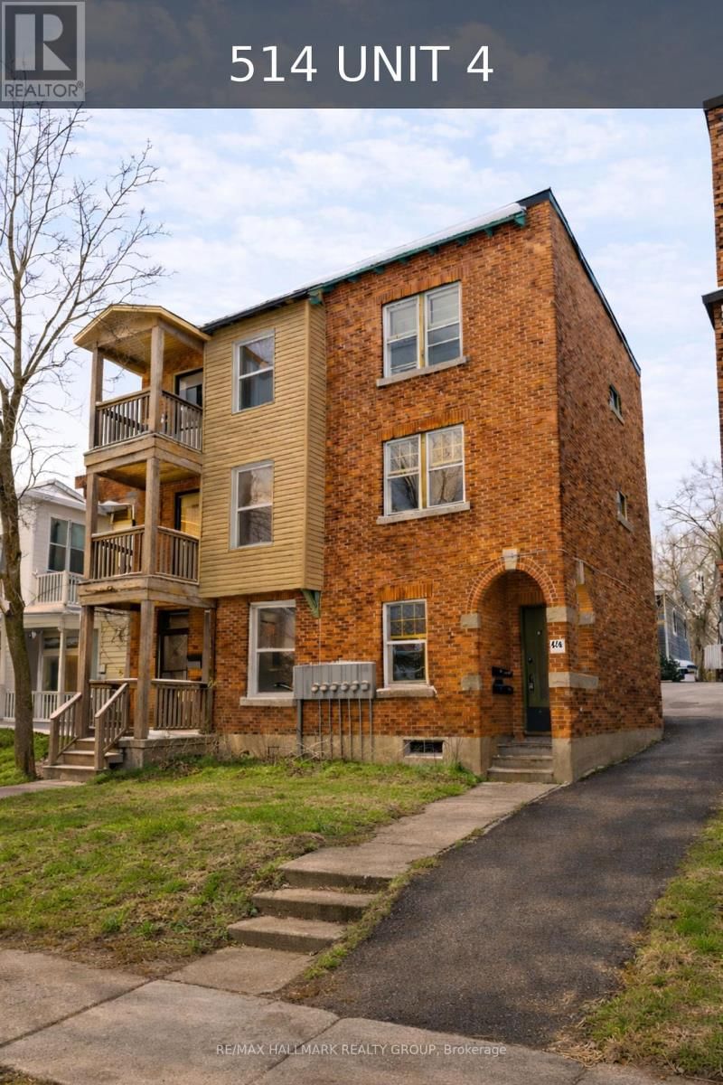 514 BAY STREET Image 20