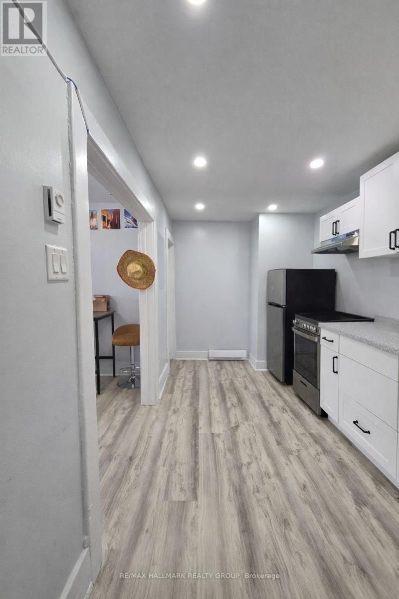 514 BAY STREET Image 22