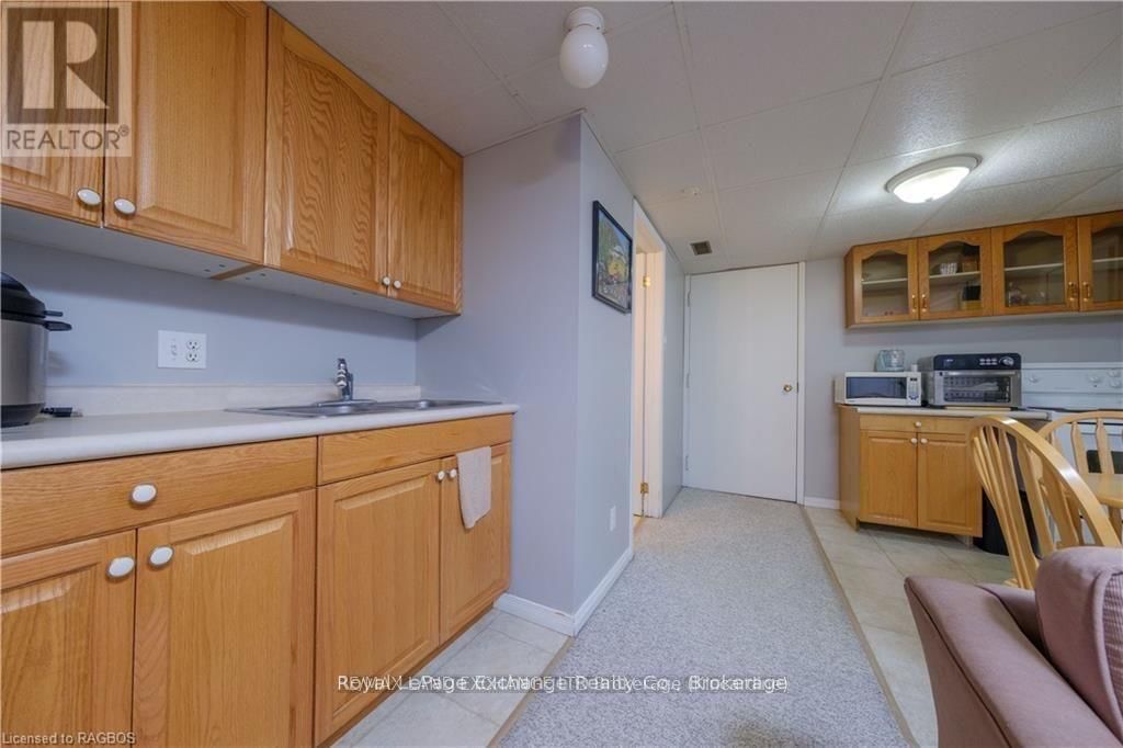 247 BROADWAY STREET Image 21