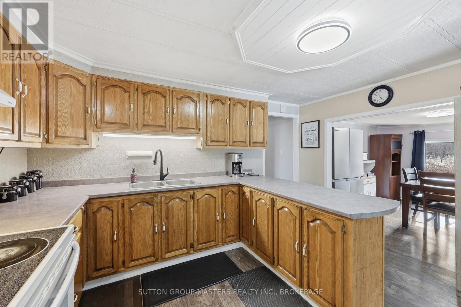 9 PATTERSON BOULEVARD Image 10