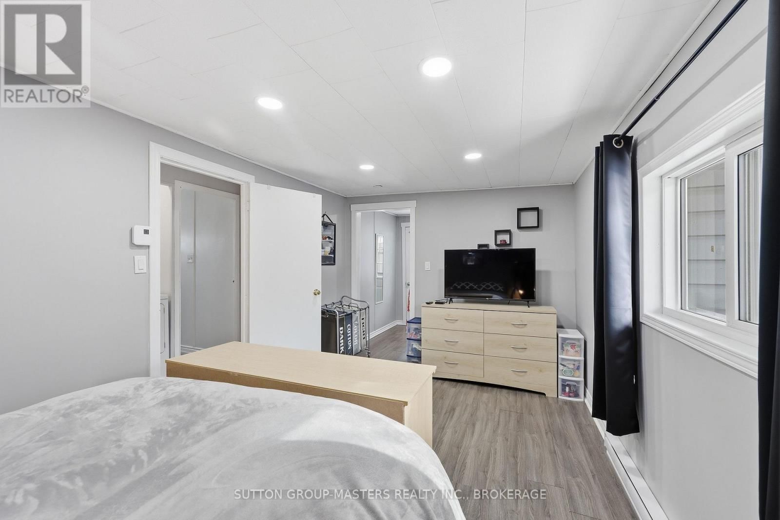 9 PATTERSON BOULEVARD Image 23