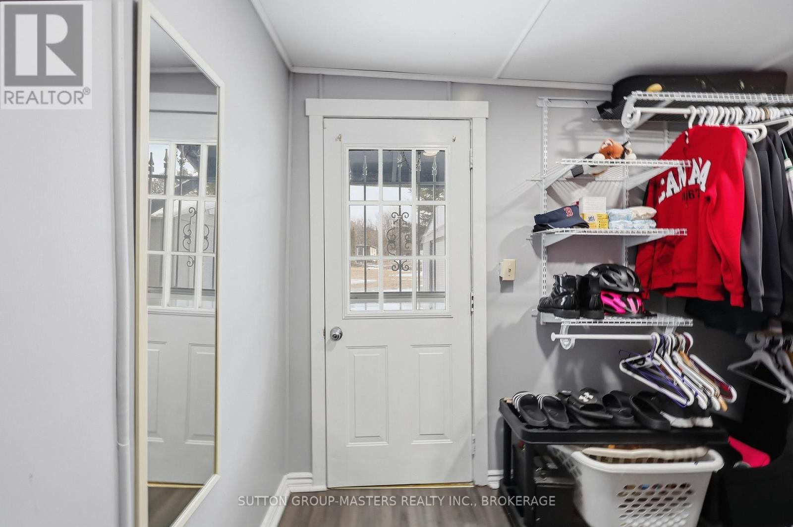 9 PATTERSON BOULEVARD Image 24