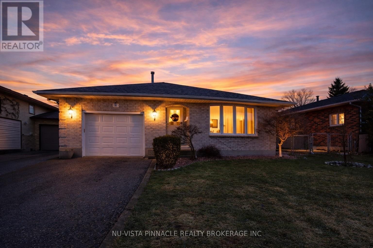 44 GOLFDALE CRESCENT Image 2