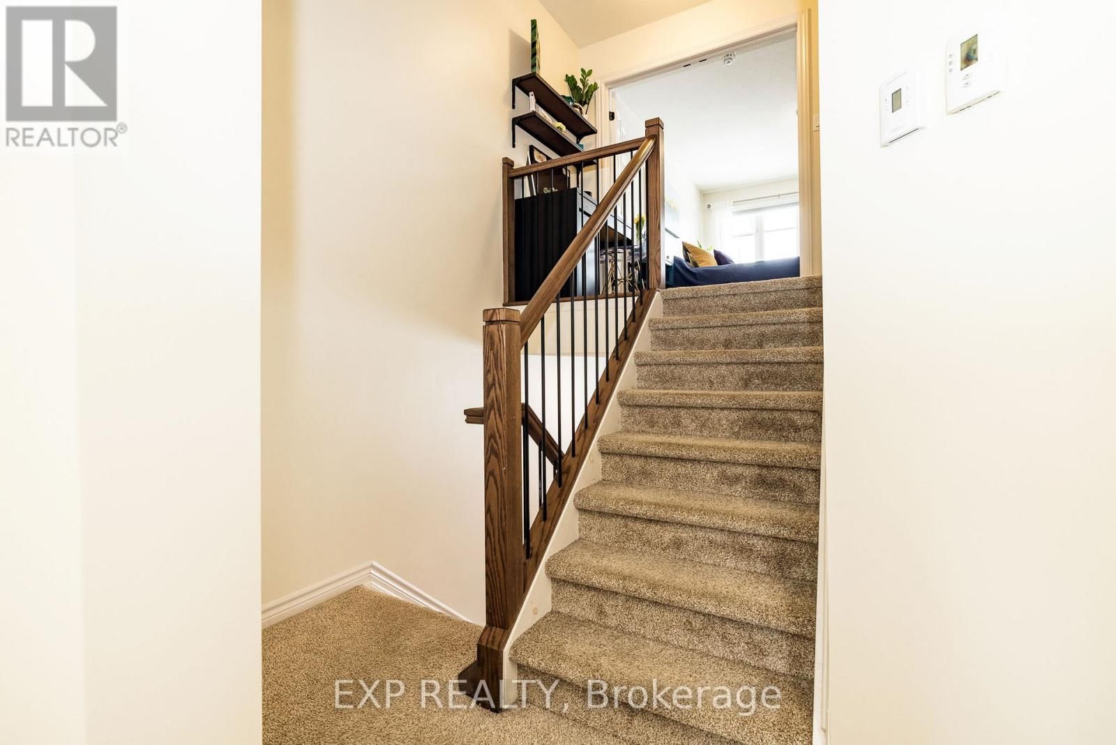 526 STANLEY BROTHERS STREET Image 24