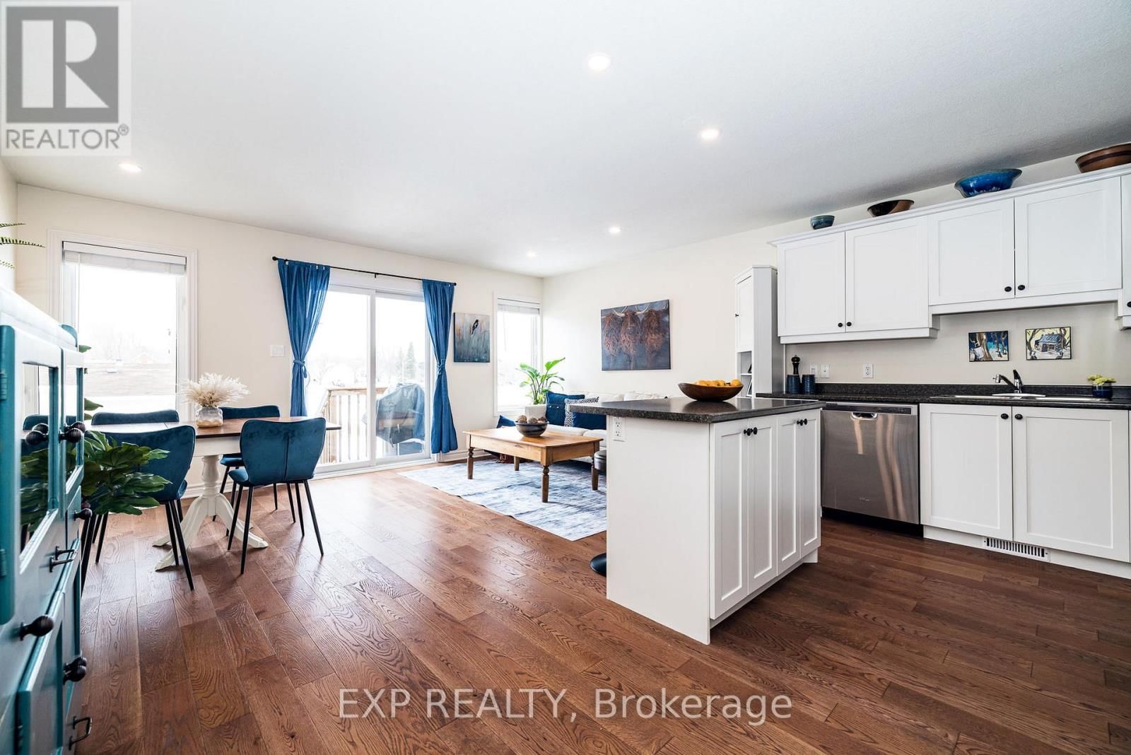 526 STANLEY BROTHERS STREET Image 4