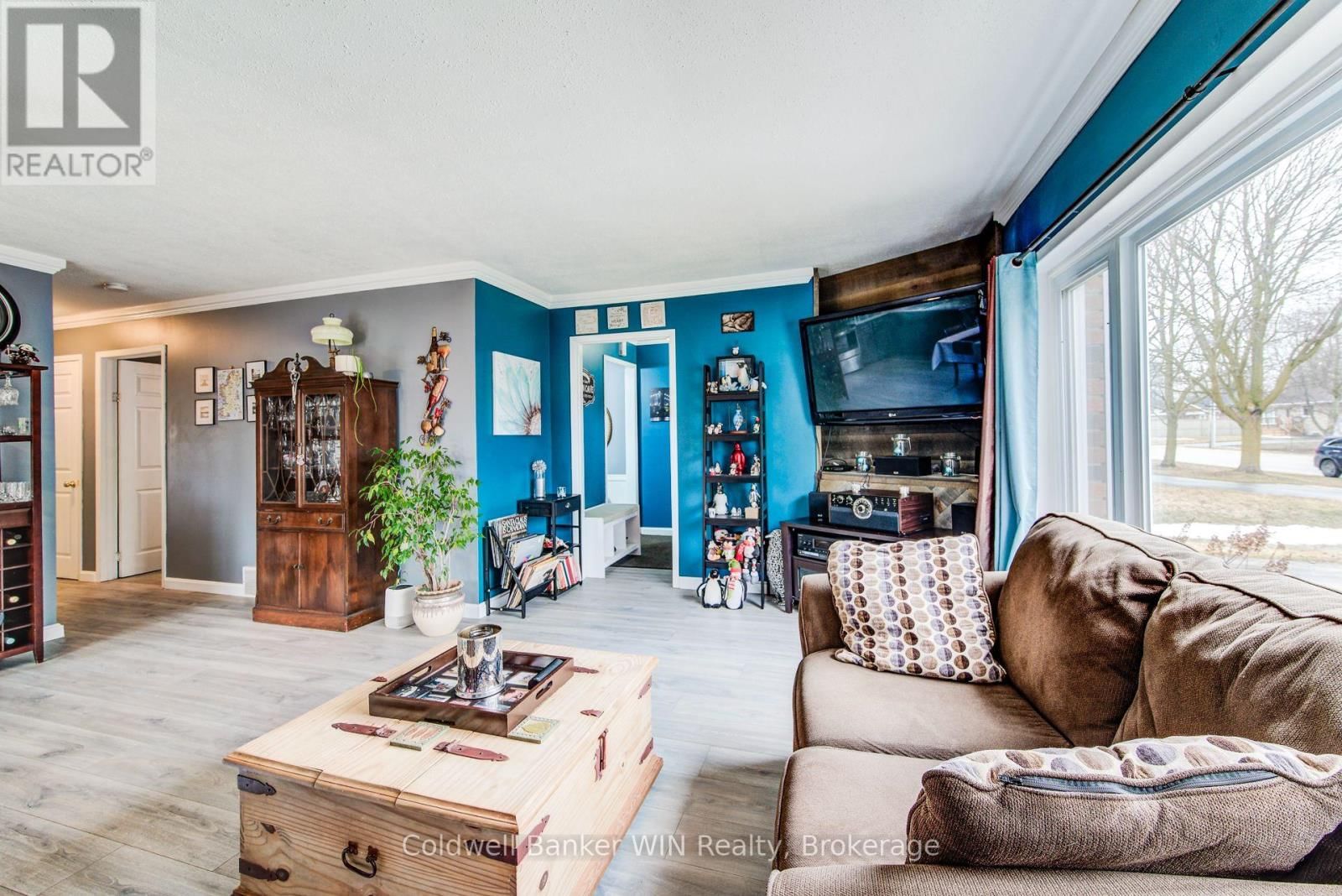 455 ALBERT STREET Image 11