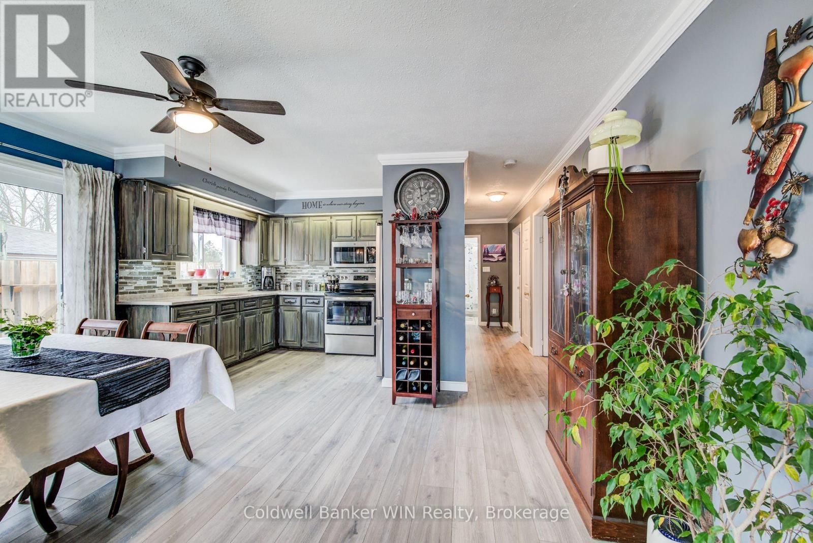 455 ALBERT STREET Image 12