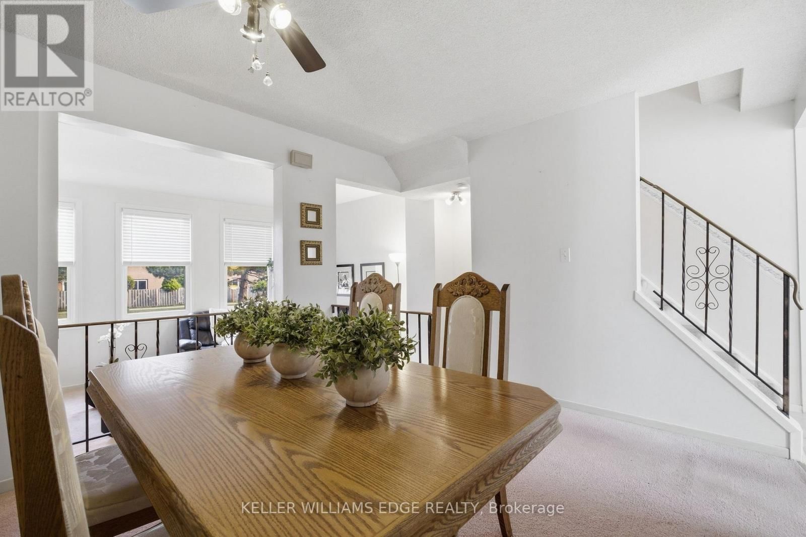 78 - 1115 PARAMOUNT DRIVE Image 12