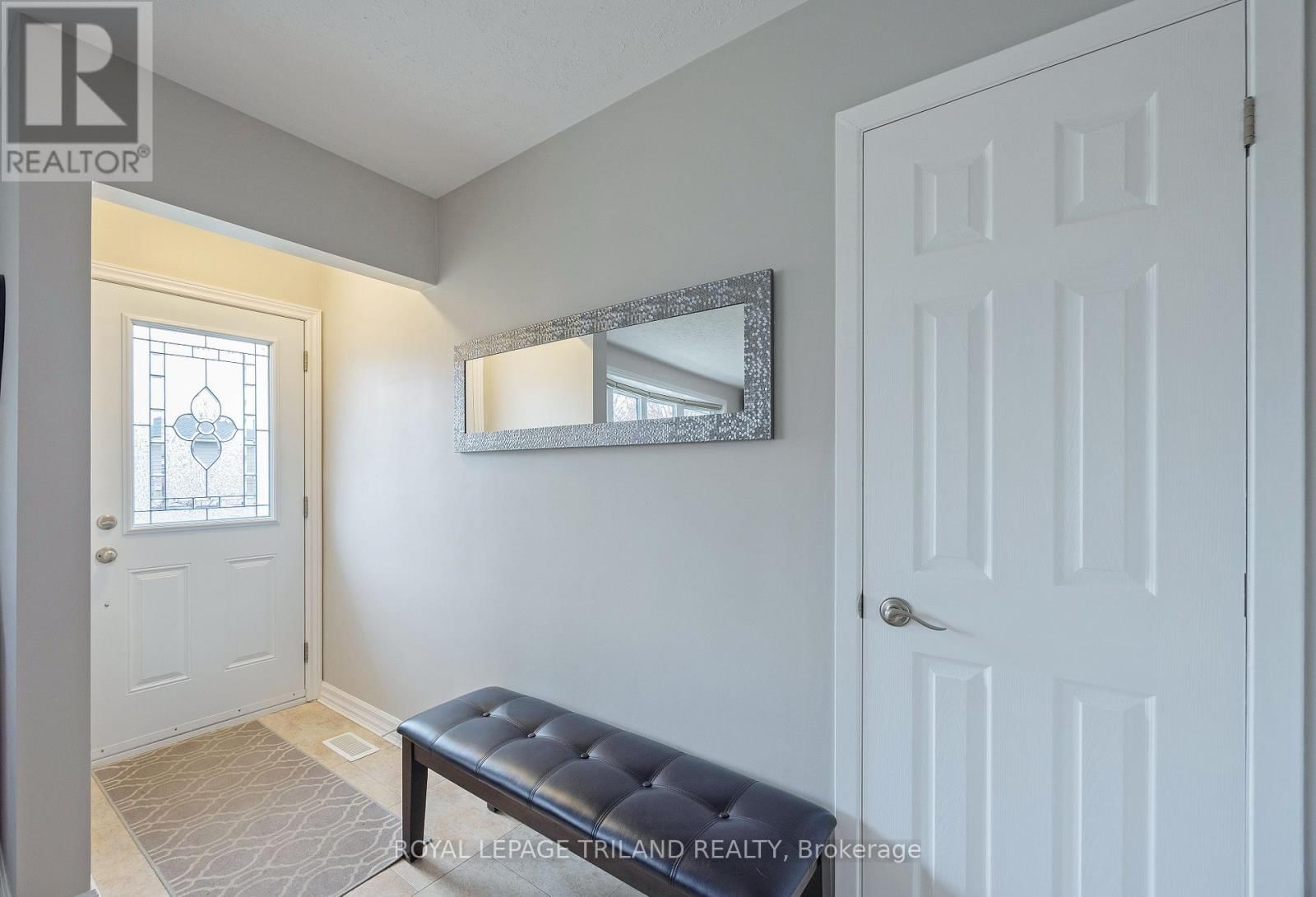 59 LAWRENCE AVENUE Image 3