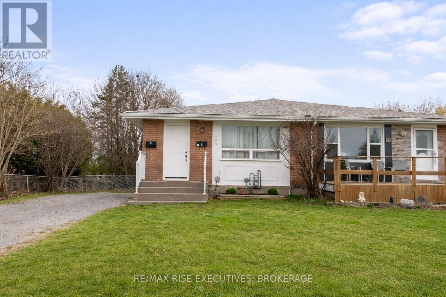 744 SELKIRK ROAD Image 1