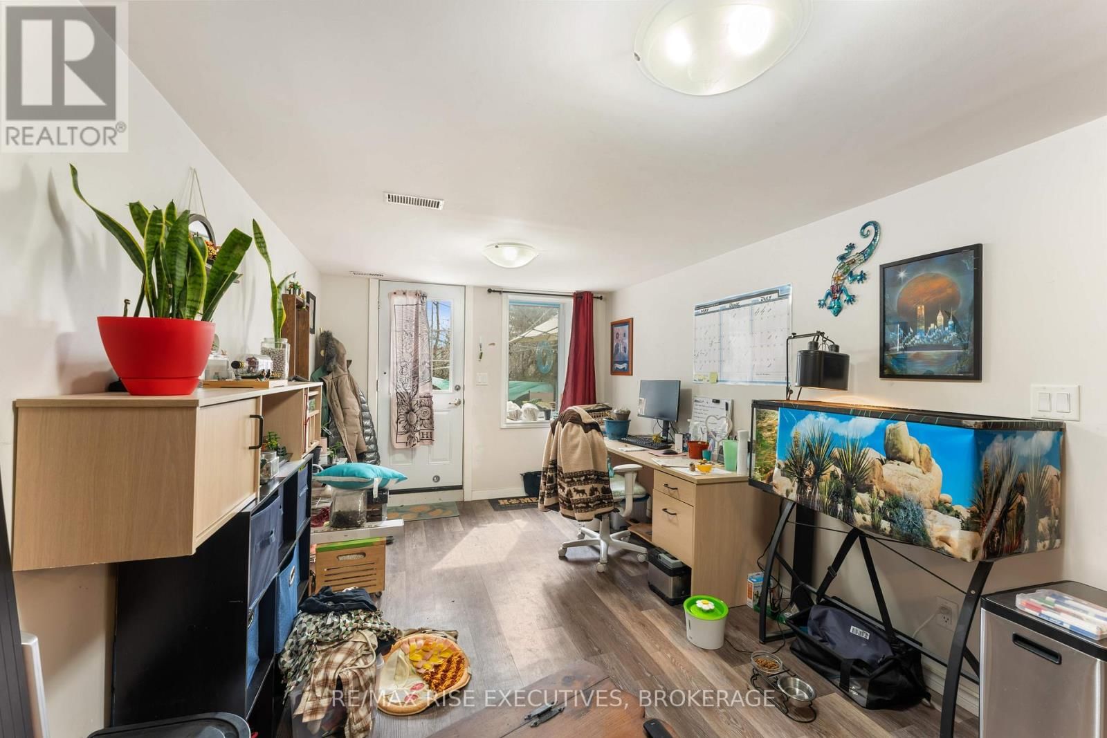 744 SELKIRK ROAD Image 14