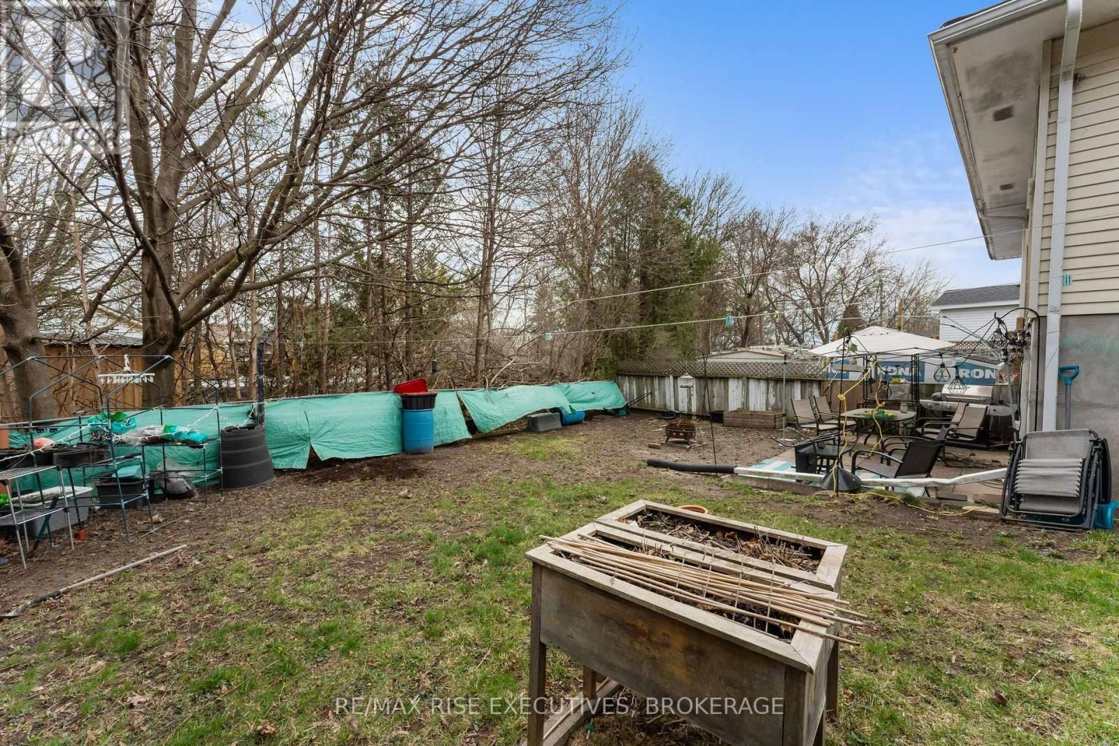 744 SELKIRK ROAD Image 26