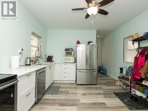 51 HURON ROAD Image 8