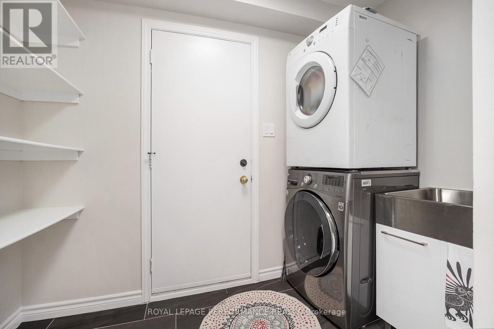 56 IPSWICH TERRACE Image 11