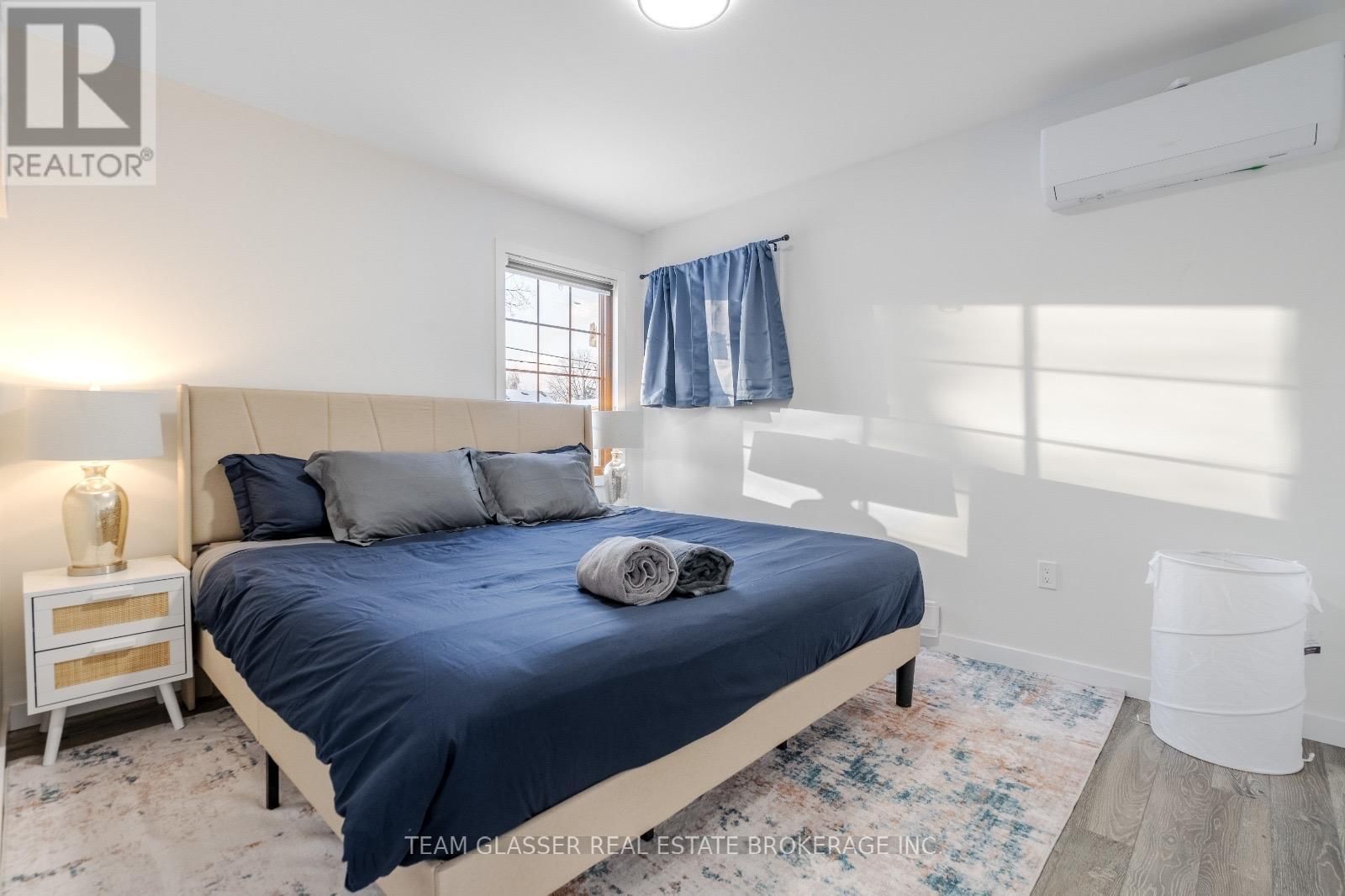 173 ELGIN STREET Image 10