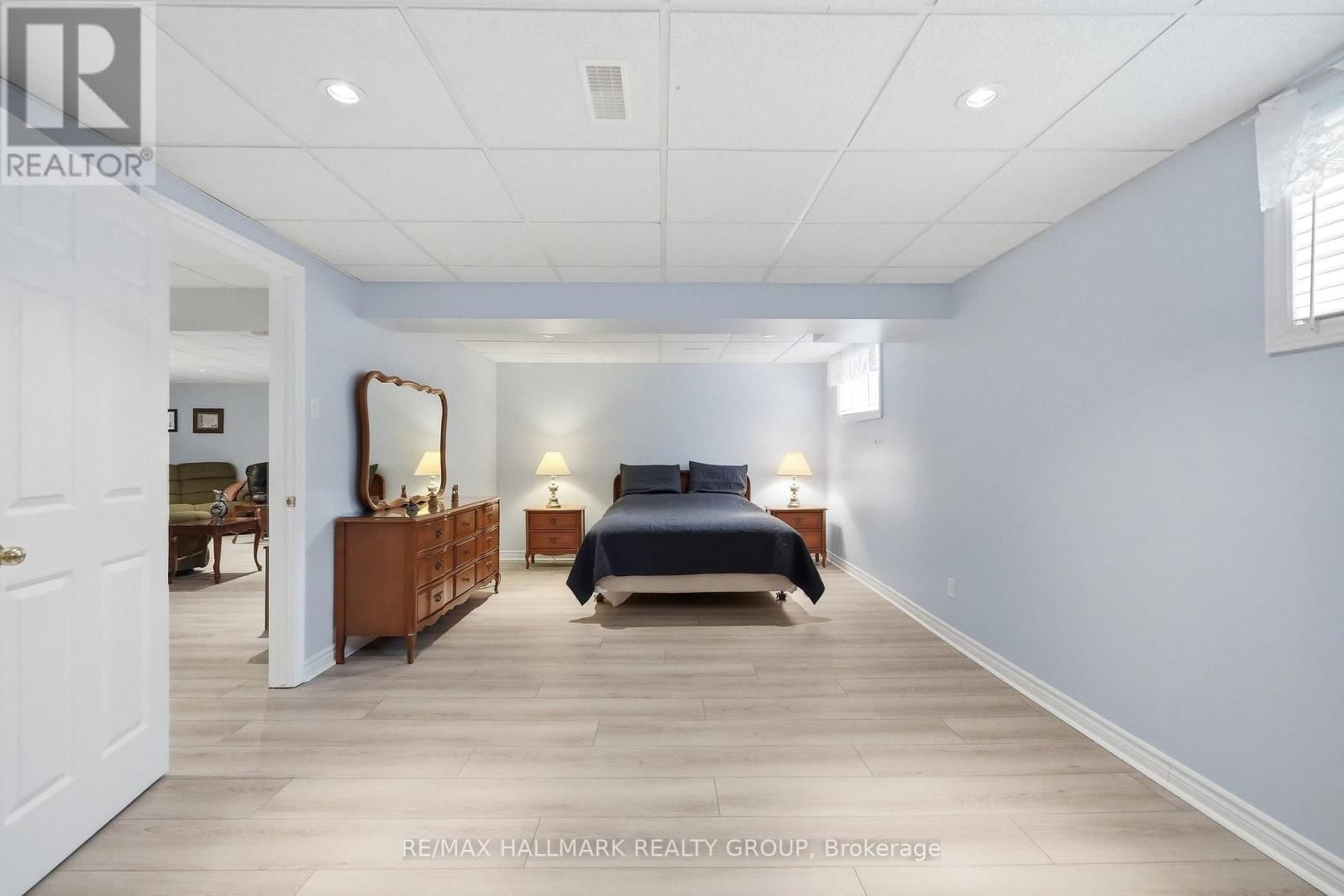 724 LONG POINT CIRCLE Image 36